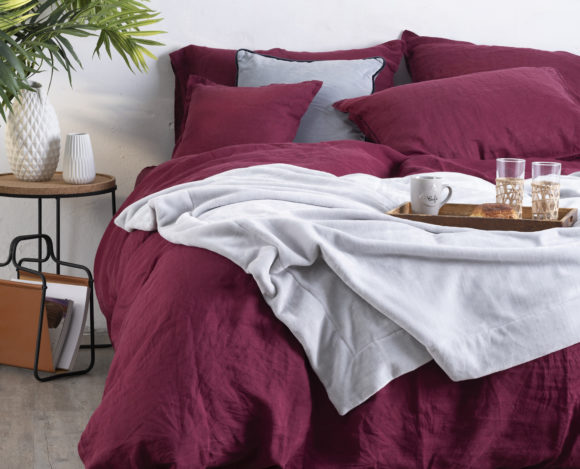 Plaid, couvre-lit, boutis… comment décorer son lit ?